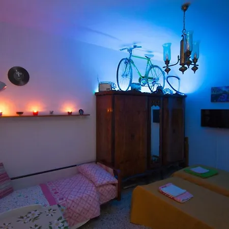 Vintage Flat Savona